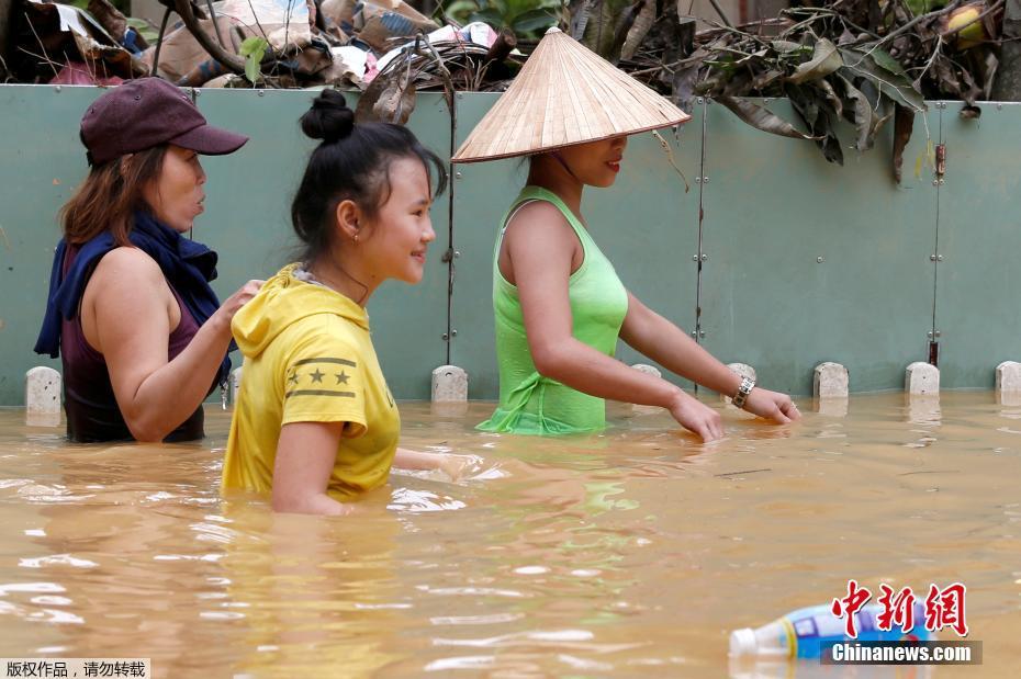 搡东北70岁老熟女
