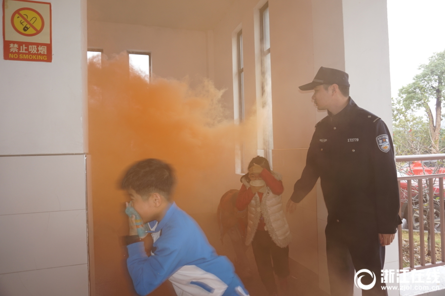 老太太逼性爱