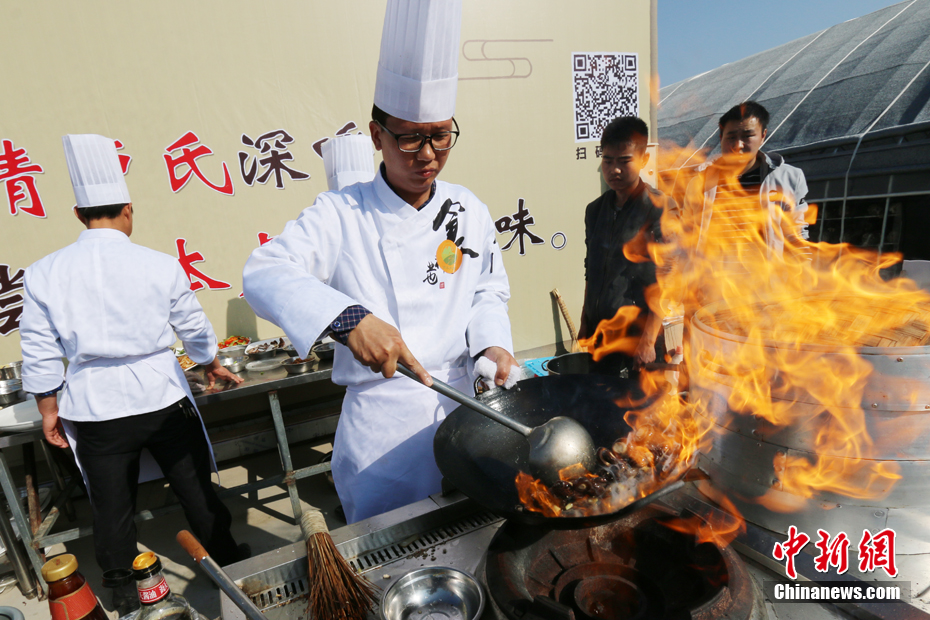 乱肉艳妇岳视频