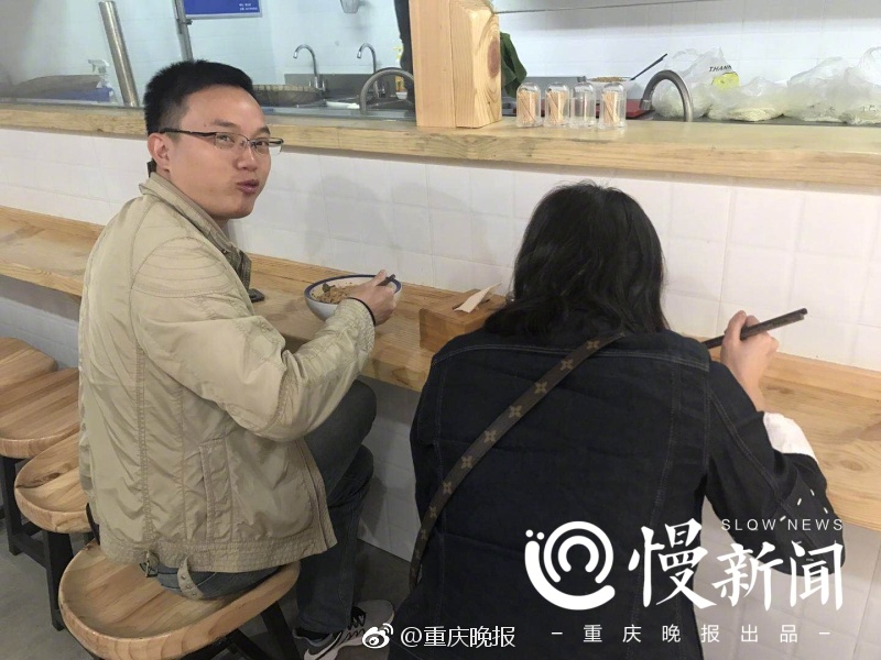 肌肉女