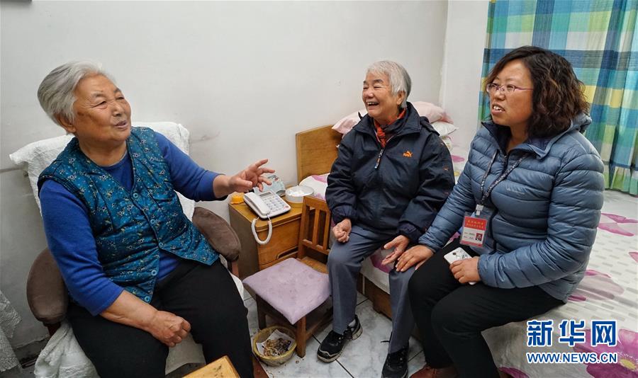 偷拍家庭主妇裸体洗澡视频