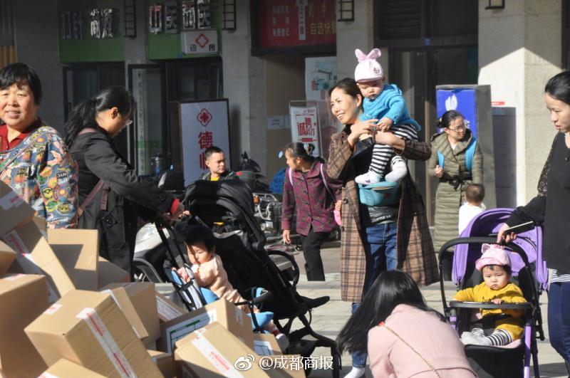 女老师自慰电影