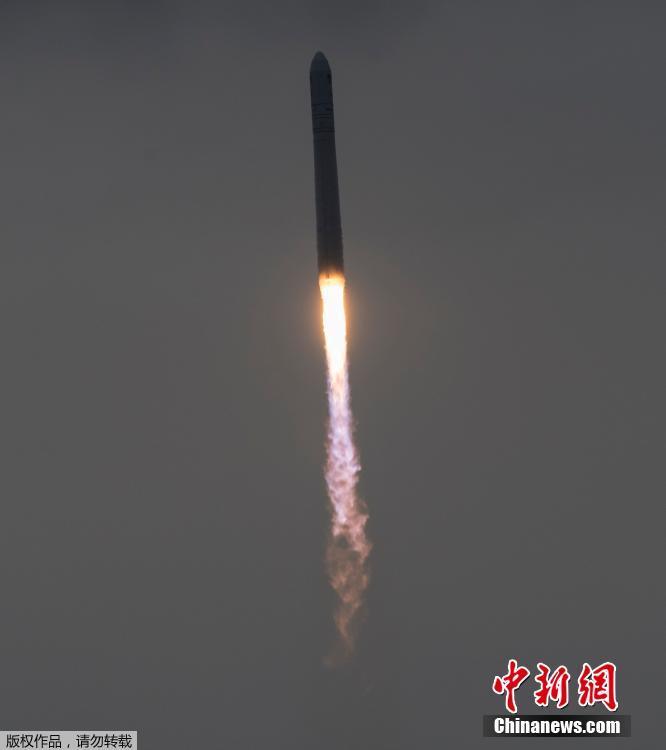 下载韩国三级录像片在线观看70岁片