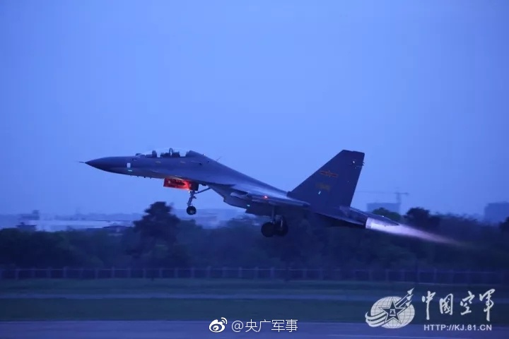 久久亚精WWW冲田杏梨