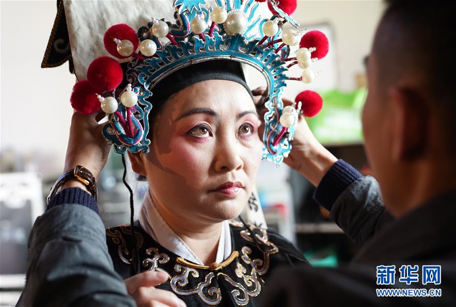 免费 的 色情 电影