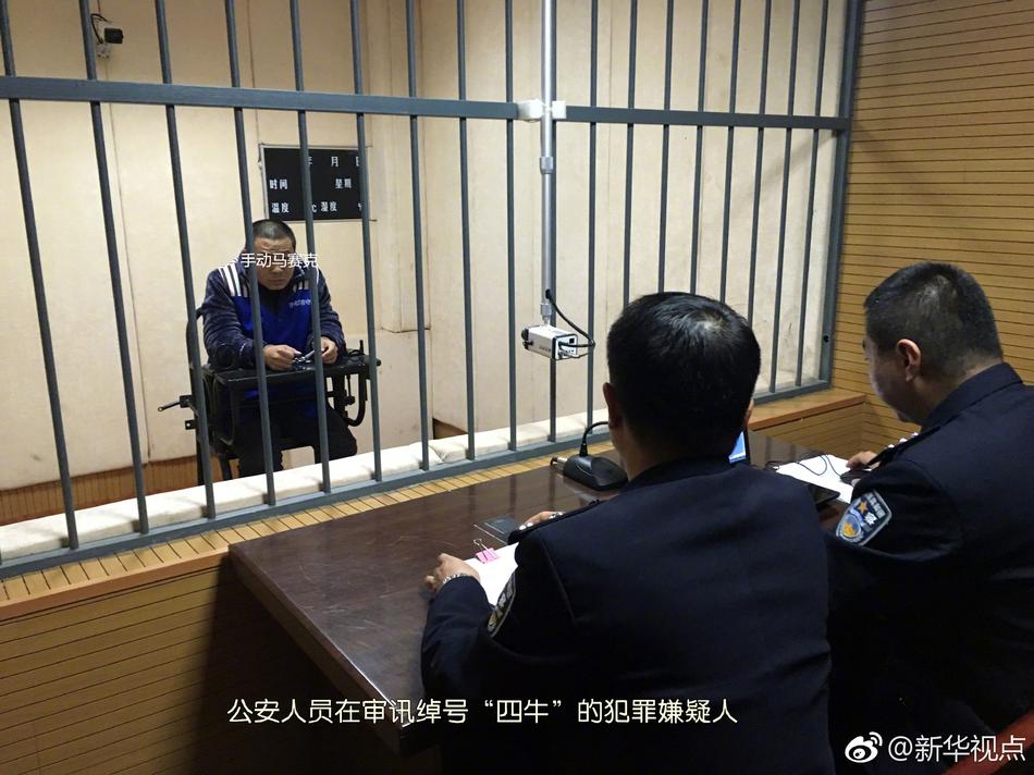 成人 色情美女电车侵犯