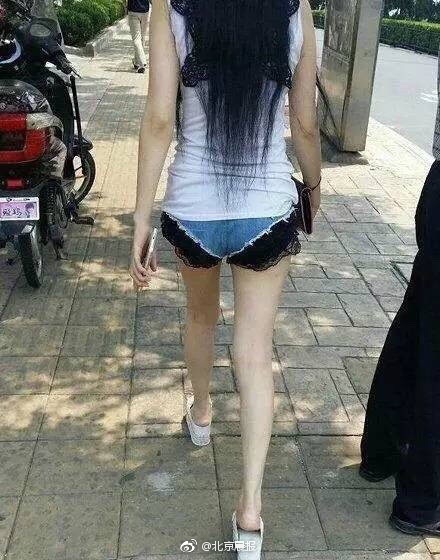 大胸女被 黄秘 动漫