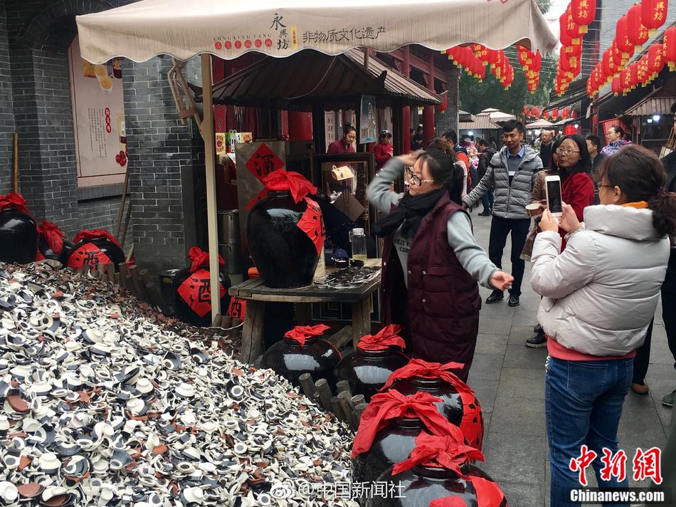 风流少妇按摩来高潮
