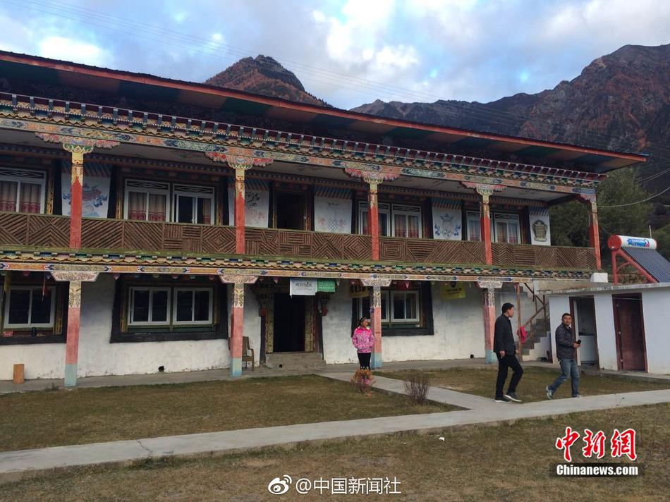 靠逼下载
