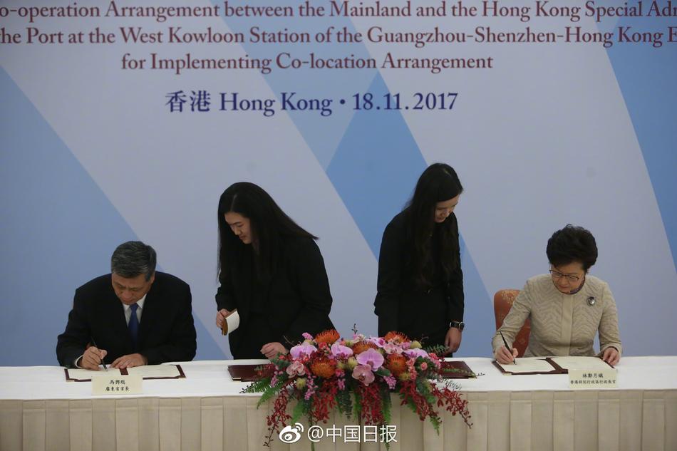 别摸了 啊 嗯上课呢