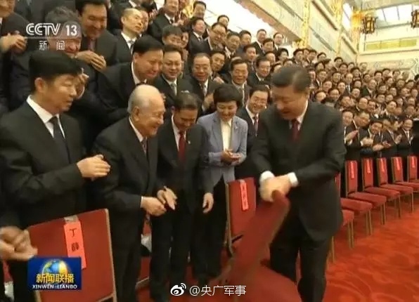 粉嫩小泬69XXXX