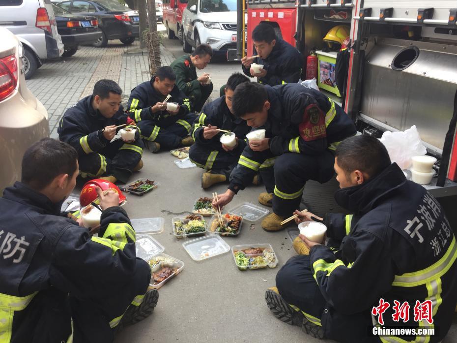 中国少妇被黑人干