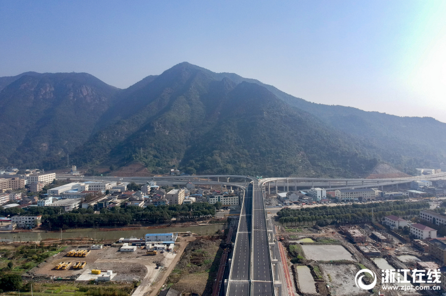 老熟女亂伦一区二区三区