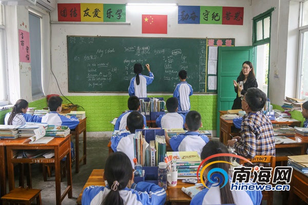 男人使劲躁女人使劲叫