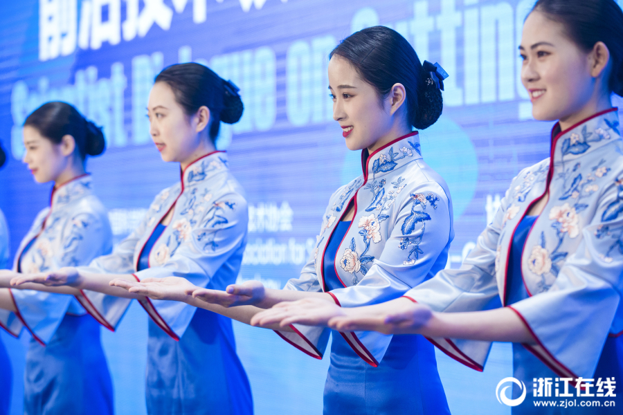 中国?人妻Hdbute