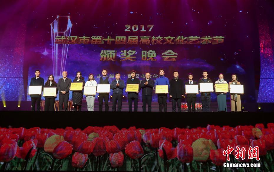 女生和男生一起相差差差30免费观看电视剧预告片动漫