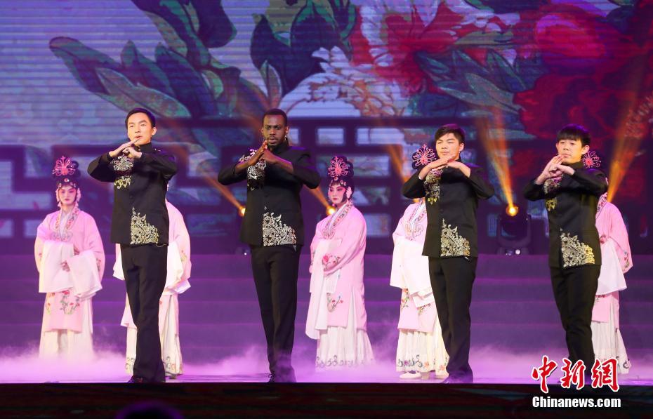好湿 好紧 太爽了公交车男男