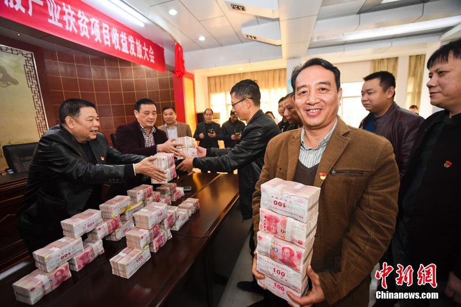 欧美群伦AAAAA片