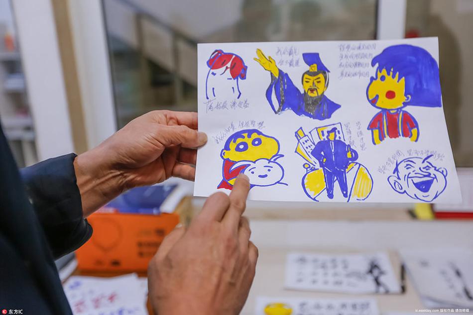 乳房被几个流浪汉疯狂玩弄