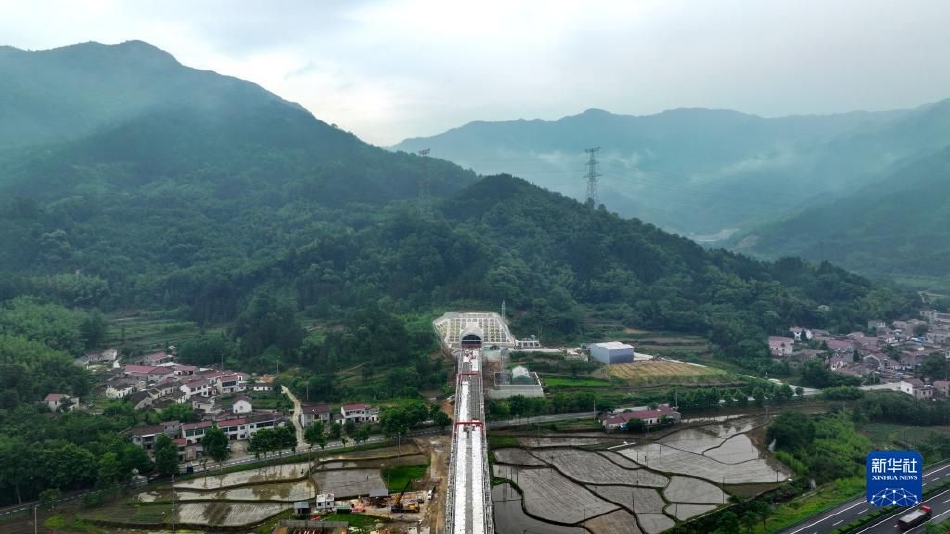 精品亚洲一区二区三区四区五区高