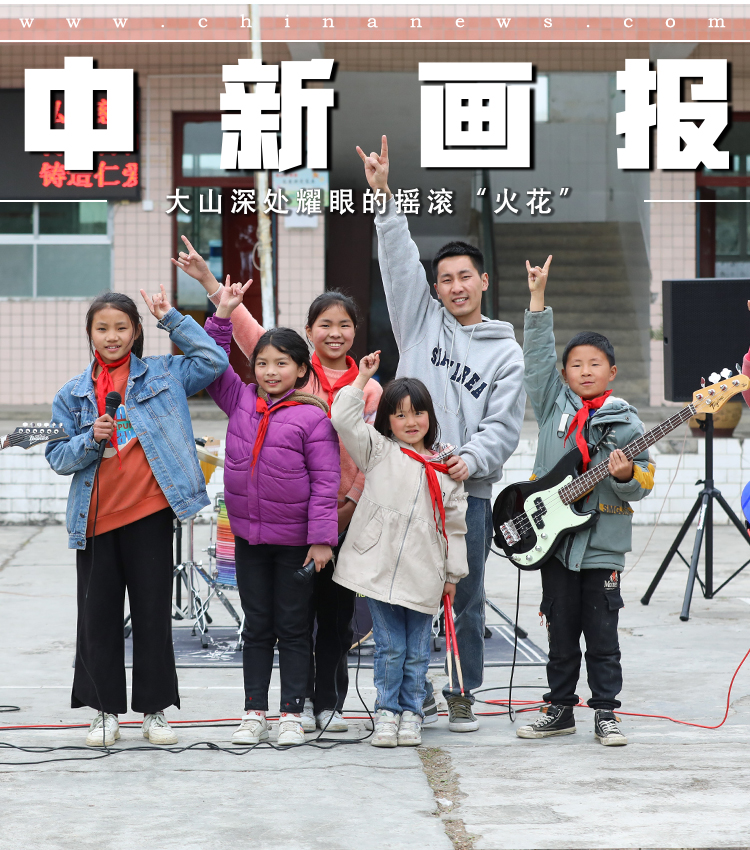 美女露出秘 奶头私照白曼头