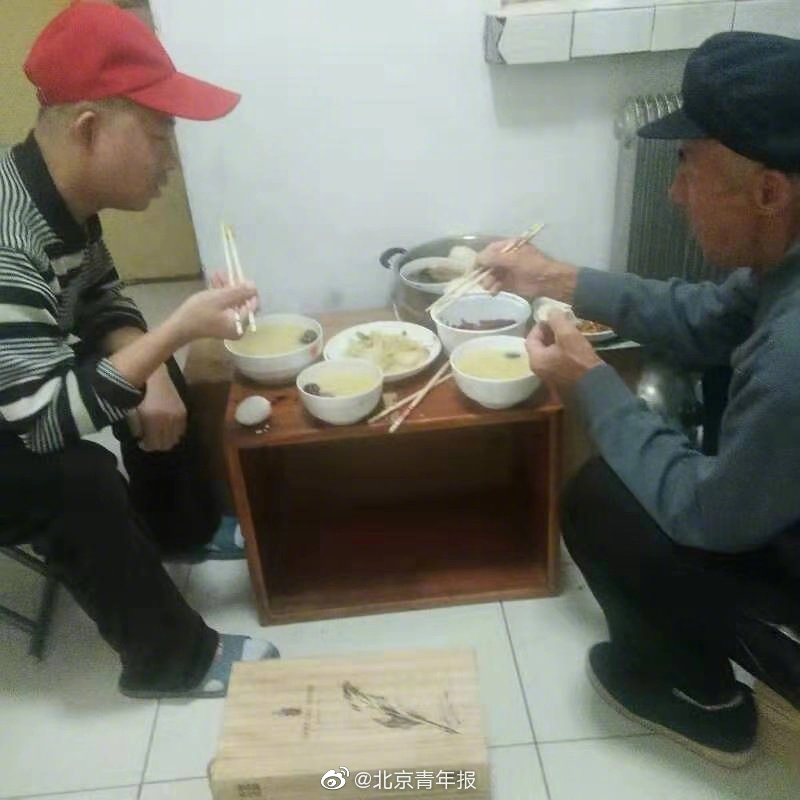 国产精品伦子伦露脸