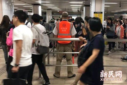 黄色网战免费能看的