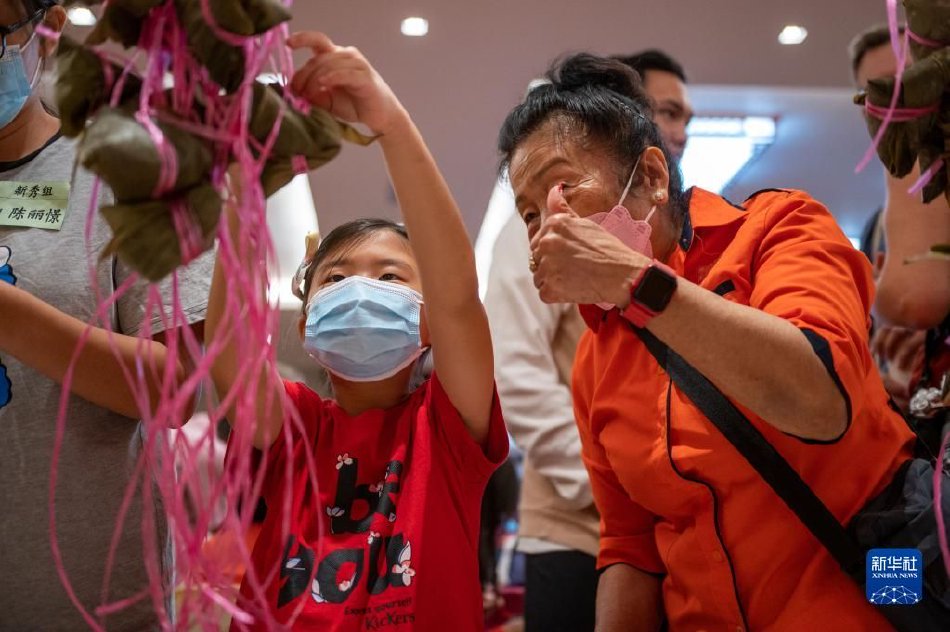男Ji大巴进入女人的游戏