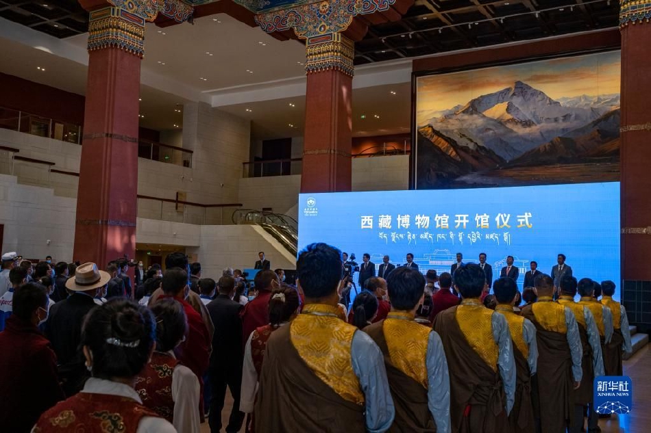 最新大尺寸度的直播平台