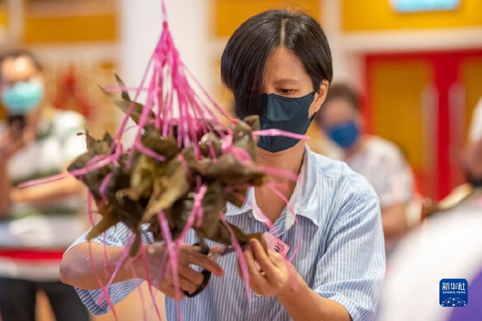 美女黄片