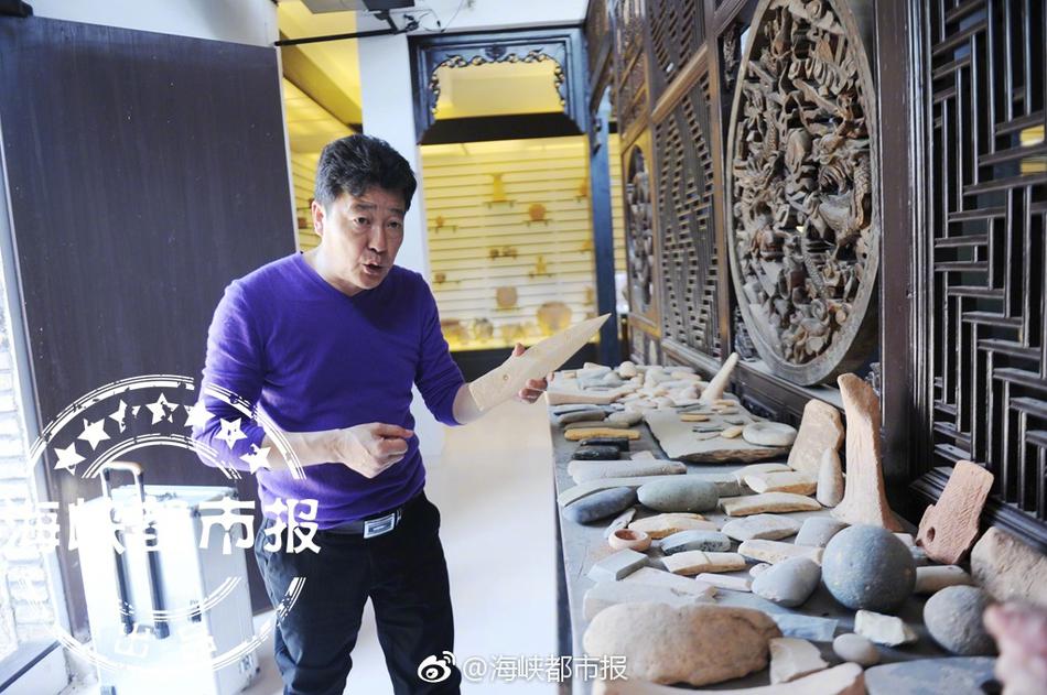撕丝袜