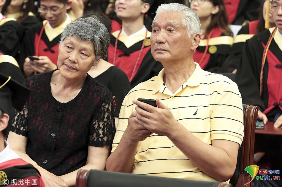 人妻偷情系列一级无码