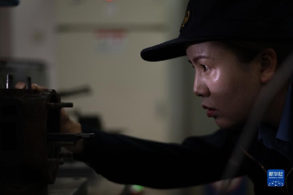 欧美老人野外性生活