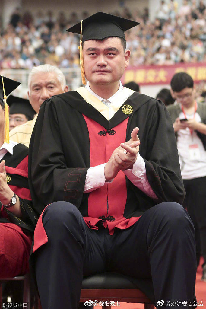 杨幂被揉到高潮喷了
