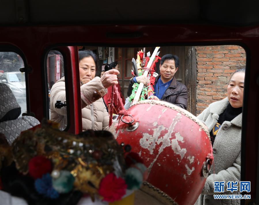 性按摩Xxxx在按摩室