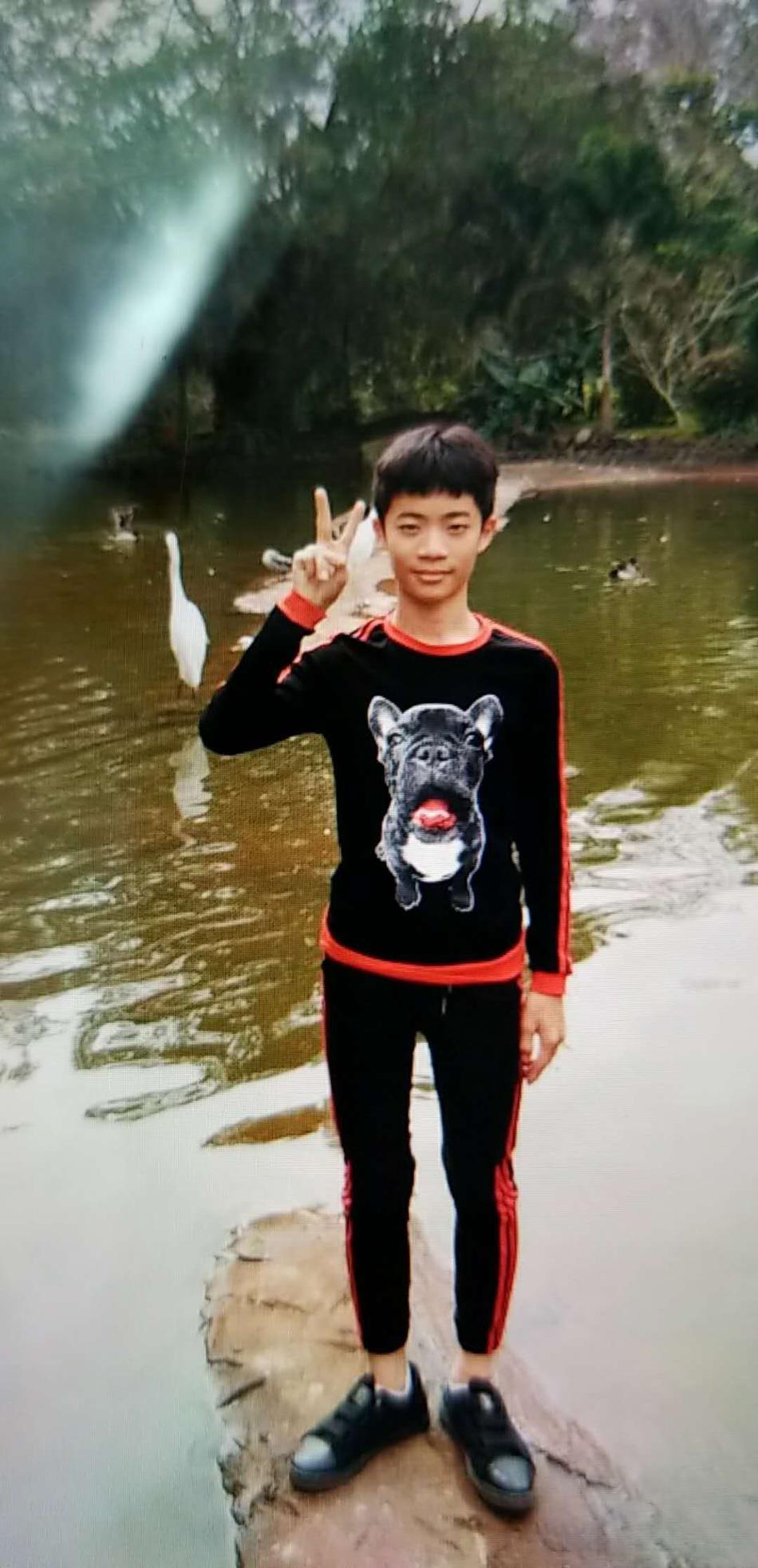 台湾三级伦理片真枪实弹