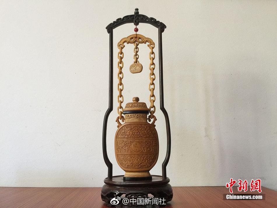 女性裸体秘 无遮挡奶先露大白腿