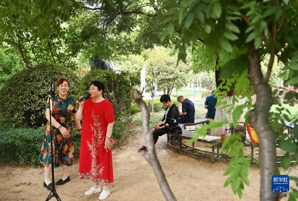 国产学生粉嫩无套内射