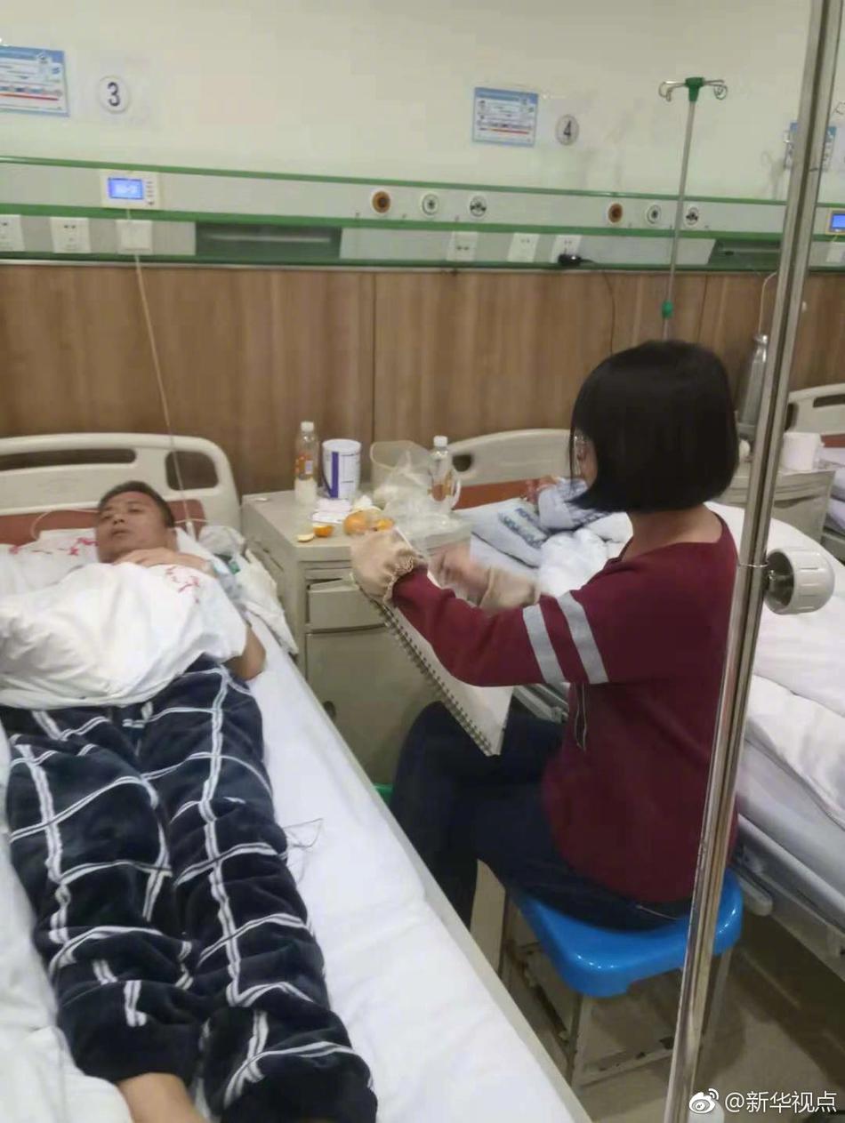 主播吴梦梦到粉丝家实战华中