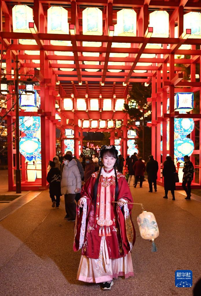 尼亚州AZ秘 一区二区三