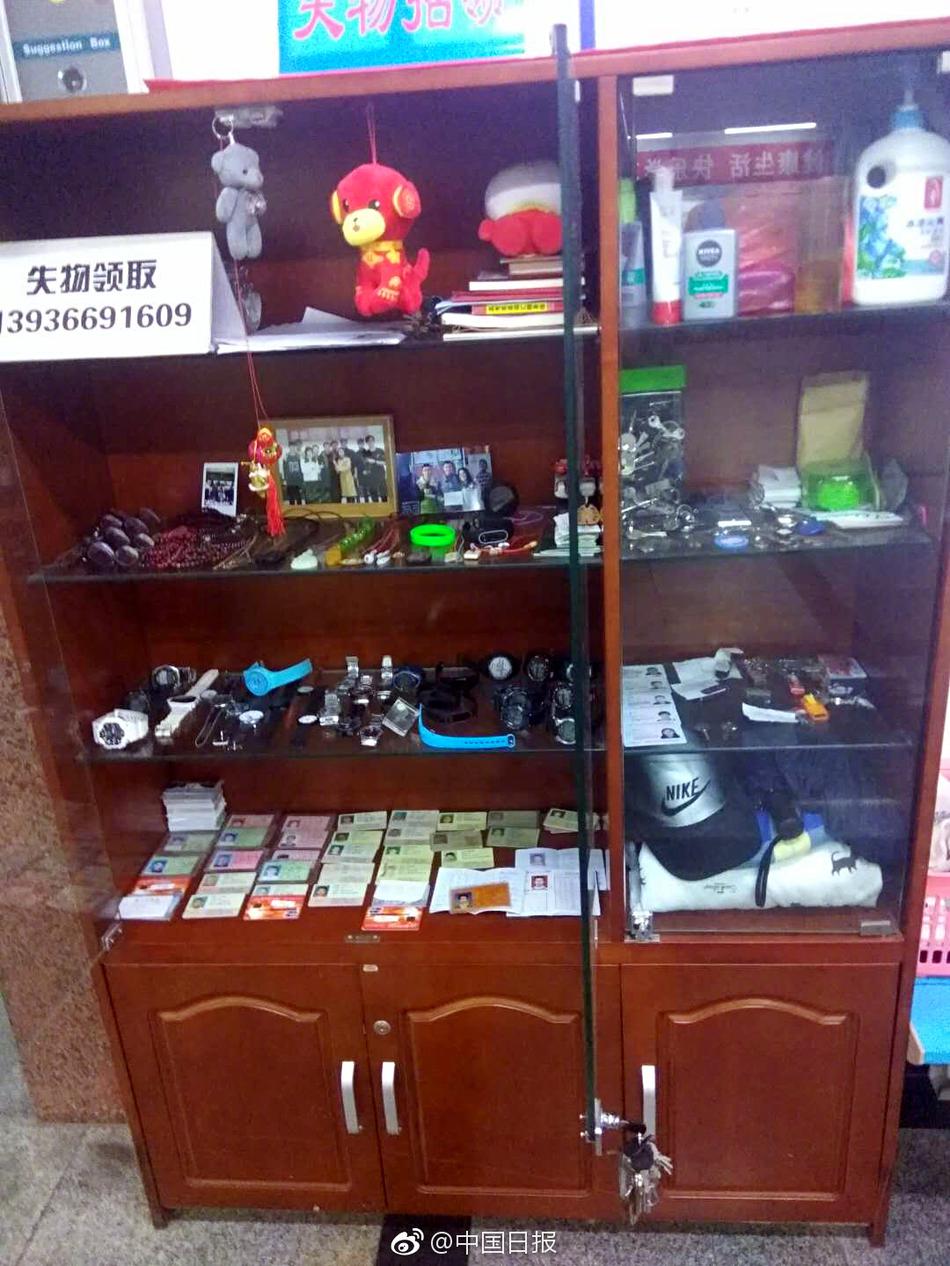 大尺度做爰床戏呻吟舒畅