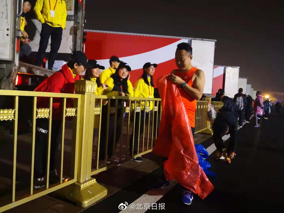 老妇被内射精