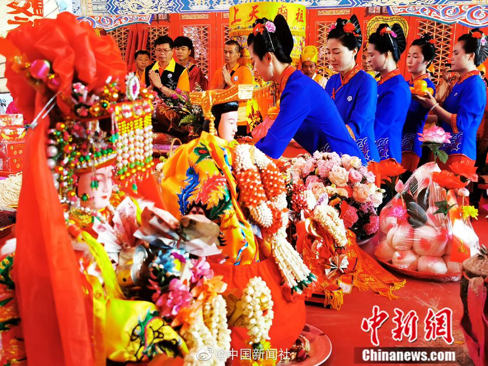 啊轻点灬大巴太粗太长了
