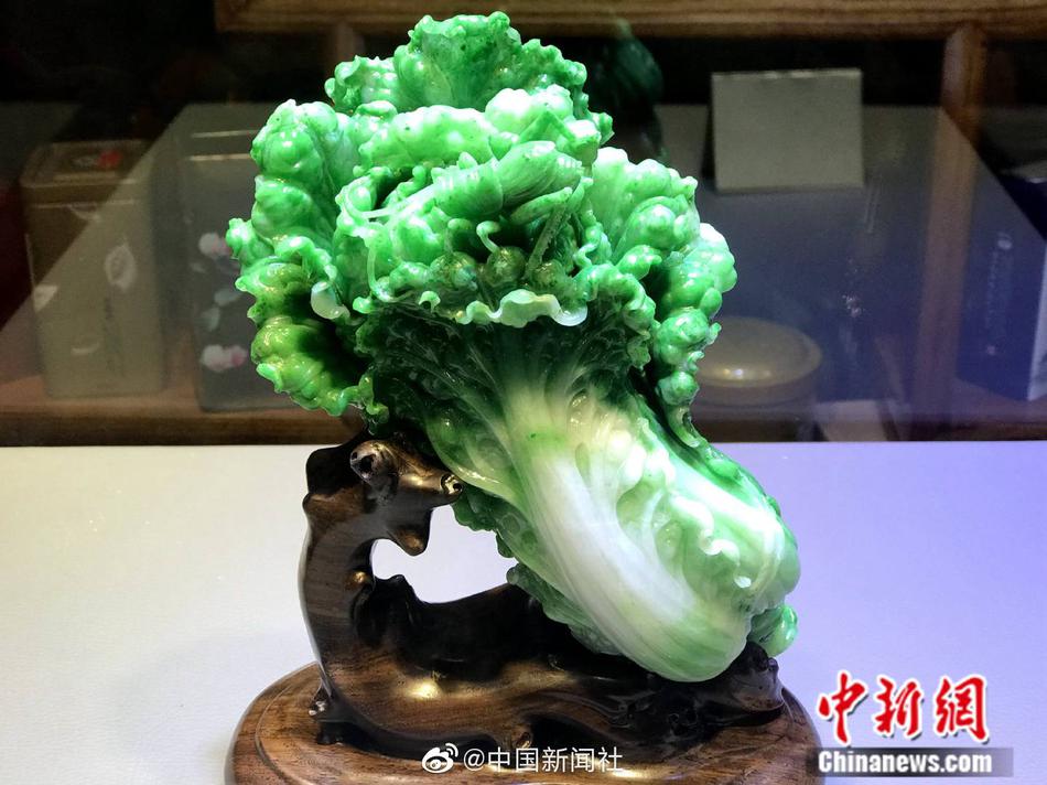 进 里   片17c