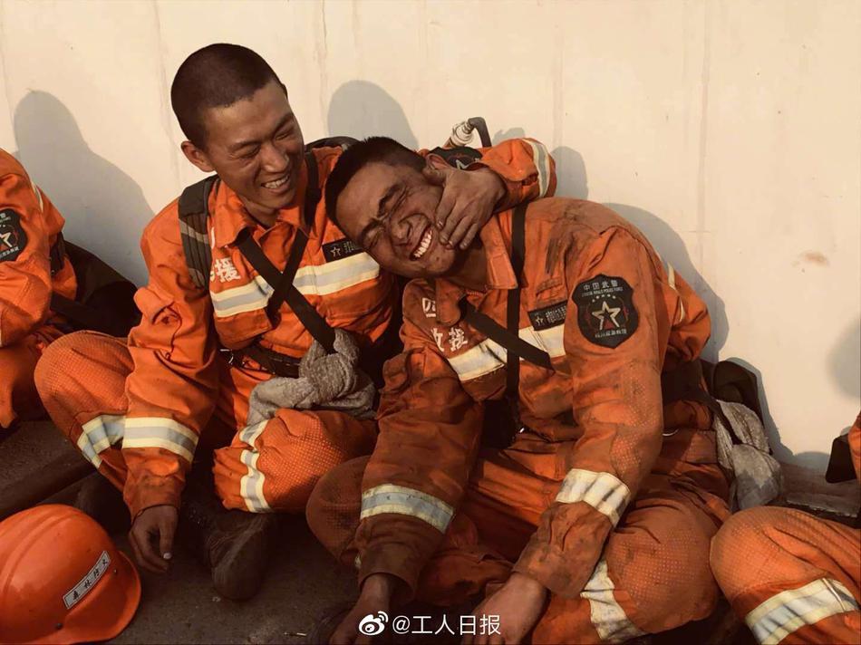 日本老熟妇Tu