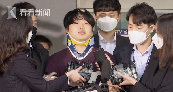 男生坤坤放进女生坤坤