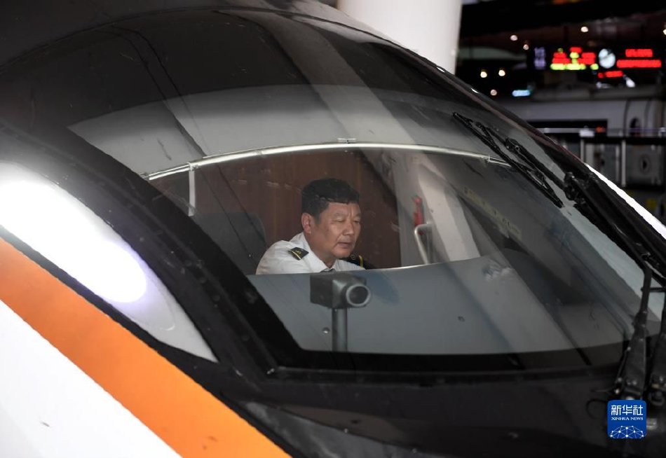 中国老母熟妇Hd