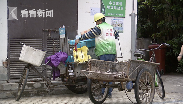 性欧美三级片人与兽老年人在线播放