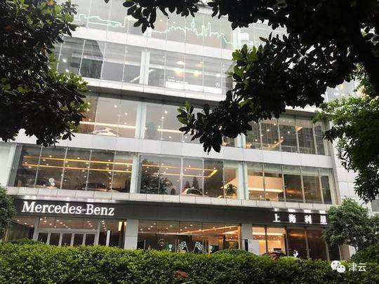 女奥特曼被 到爽羞羞动态