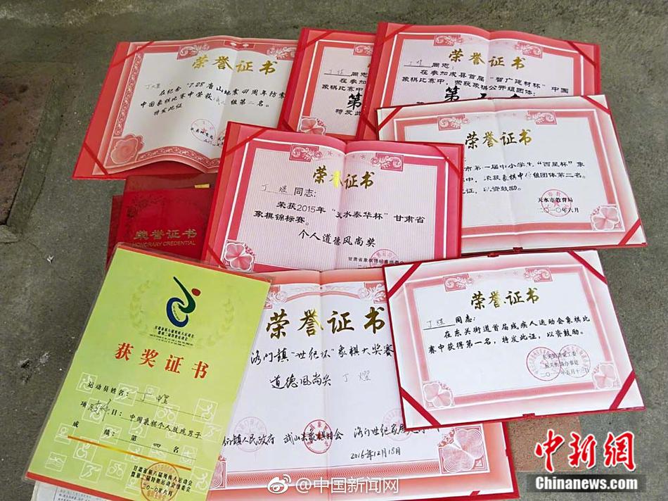 黄色一级片人妻